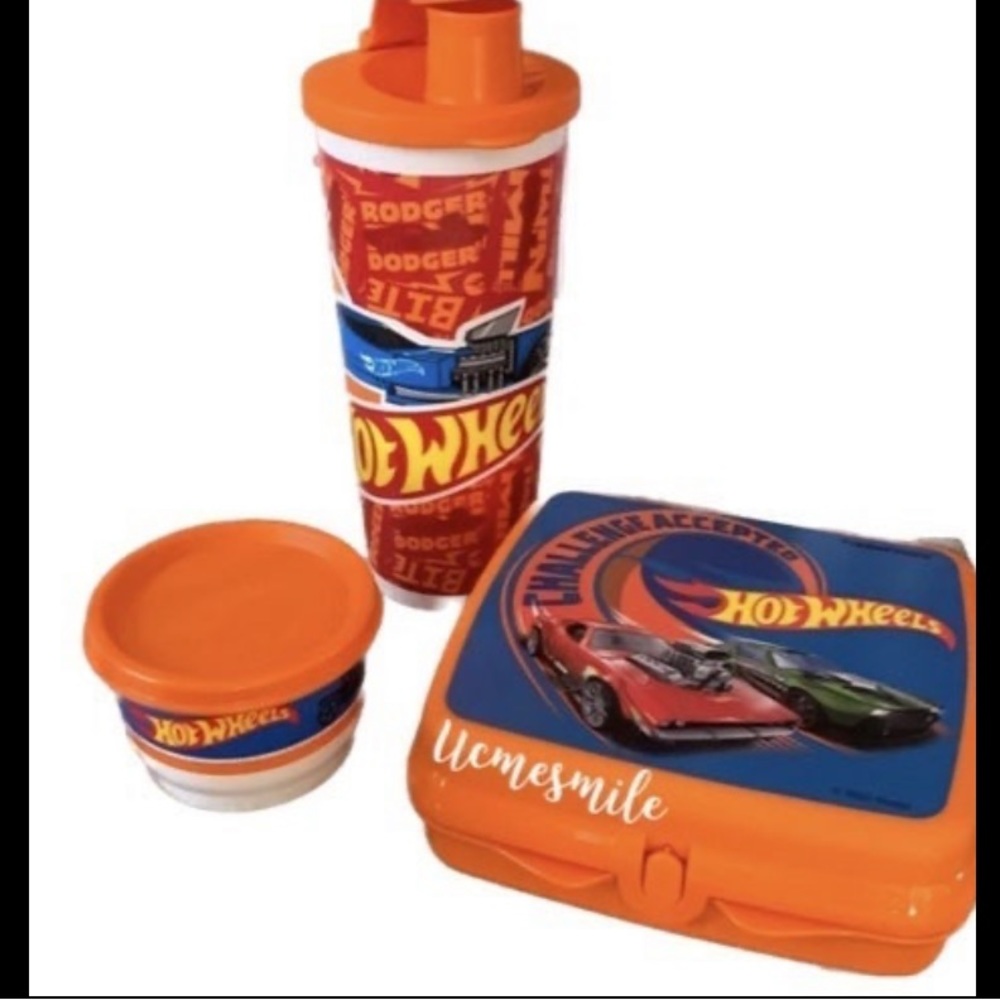 Tupperware Hot Wheel Cars Lunch Set - Picture 2 of 6
